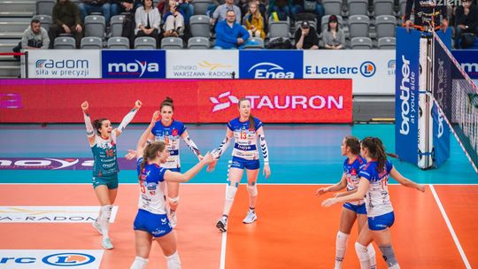 Przełamanie Moya Radomki Lotniska Radom w Legionowie