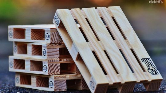 Przesyłki międzynarodowe – jak wysłać paletę za granicę?