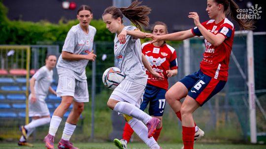 Przewaga bez nagrody. HydroTruck Sportowa Czwórka przegrała z Polonią na finiszu sezonu 1:2