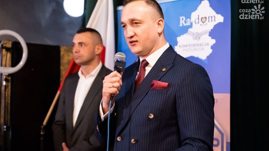 Przewodniczący radomskiego okręgu Konfederacji Korony Polskiej w radzie Nawrockiego