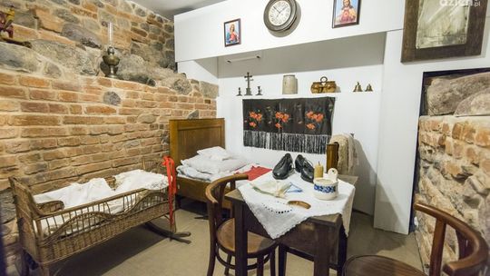 Przez lewe ramię. Wystawa o przesądach