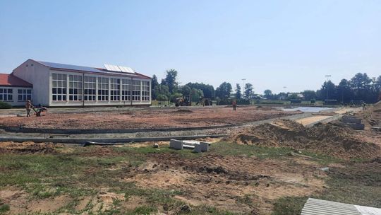 Przy PSP w Suchej powstaje boisko