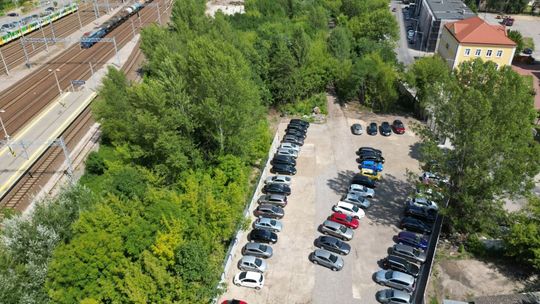 Przy starostwie powstał nowy parking