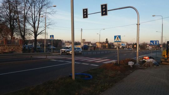 Przy ul. Kozienickiej powstaje sygnalizacja