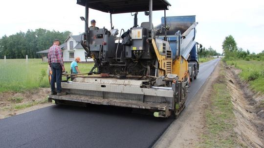 Przytyk. Przebudowują drogę Sewerynów – Kaszewska Wola