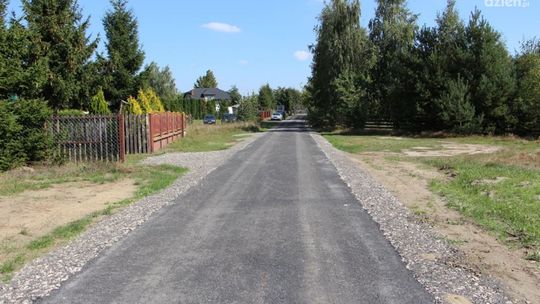 Przytyk. Remont drogi w Żerdzi ukończony