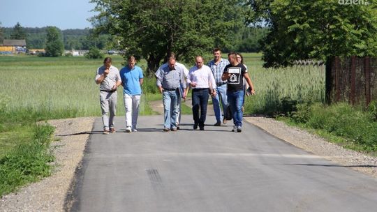 Przytyk. Studzienice z nową drogą