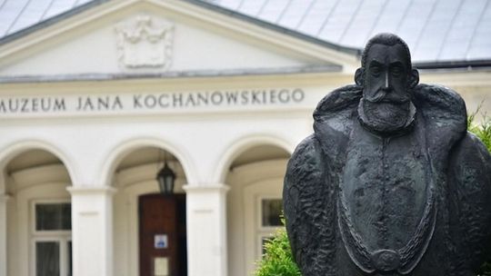 PTTK zaprasza na wędrówki śladami Wajdy, Kochanowskiego i Sienkiewicza