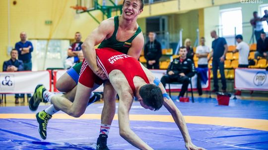 Puchar Polski Kadetów w zapasach (zdjęcia)