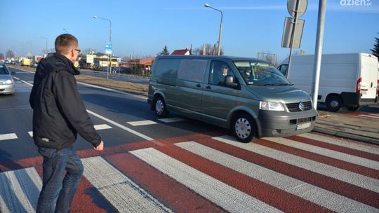 Pulsujące światła za 60 tys. zł nie działają na kierowców!