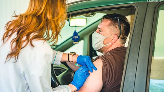 Punkt szczepień drive thru kończy działalność 