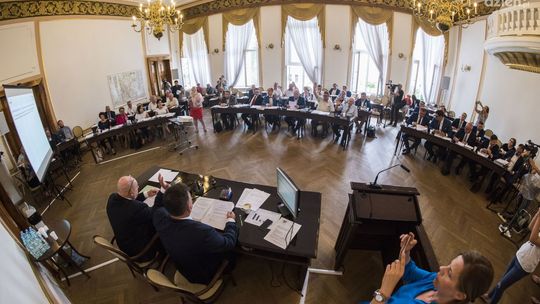 Rada dla PiS-u. Prawdopodobny podział mandatów