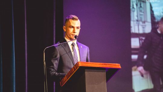 Rada Młodzieży zamiast Parlamentu. 25 lat istnienia