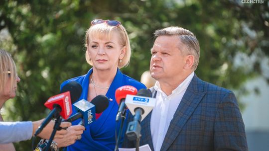 Rada społeczna szpitala w trybie zdalnym. Posłowie PiS krytykują wiceprezydent M. Michalską-Wilk Rada społeczna szpitala w trybie zdalnym. Posłowie PiS krytykują wiceprezydent M. Michalską-Wilk