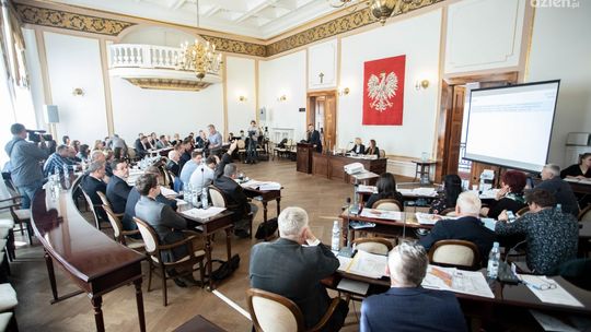 Radni będą decydować o podwyżce śmieci