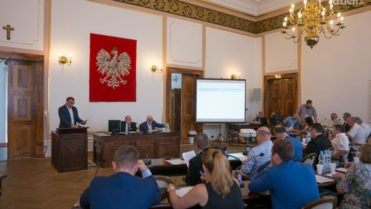 Radni debatowali o Radpecu