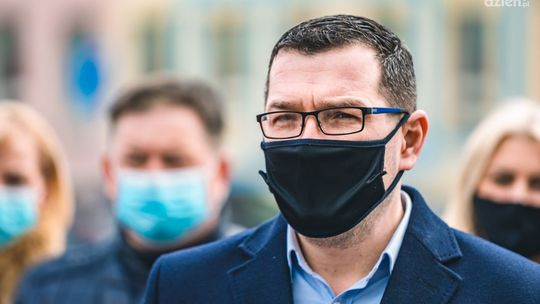 Radni PiS: Odłóżmy politykę na bok 