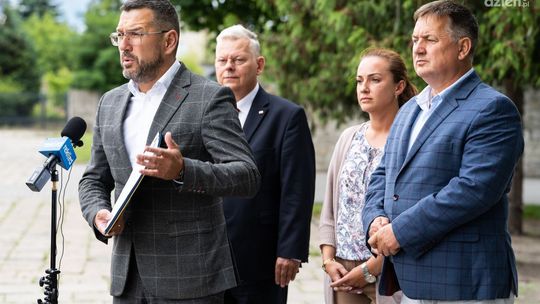 Radni PiS: Prezydencie, weź się do pracy!