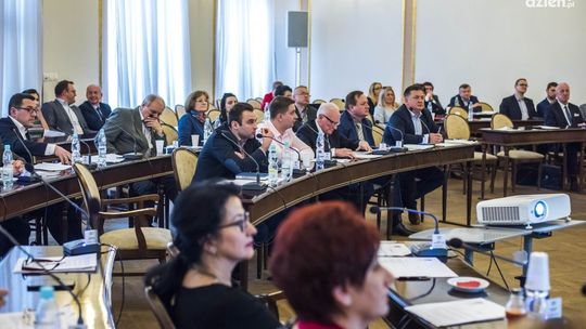 Radni złożą skargę na decyzję RIO