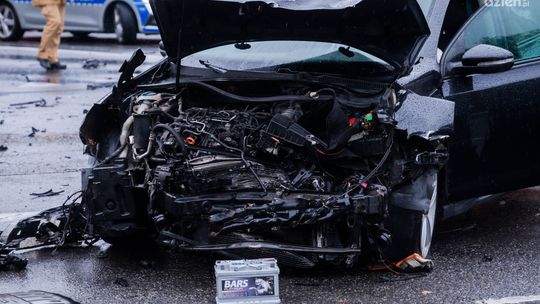 Radom. Osobówka zderzyła się z wozem strażackim