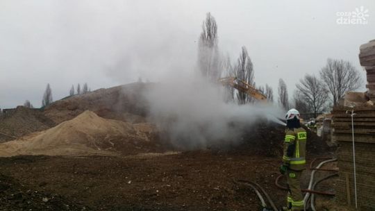 Radom. Pożar w tartaku przy ul. Stalowej
