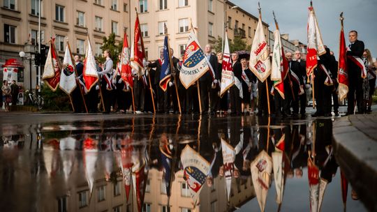 Radom uczcił bohaterów Czerwca '76. Uroczystości odbyły się w centrum miasta
