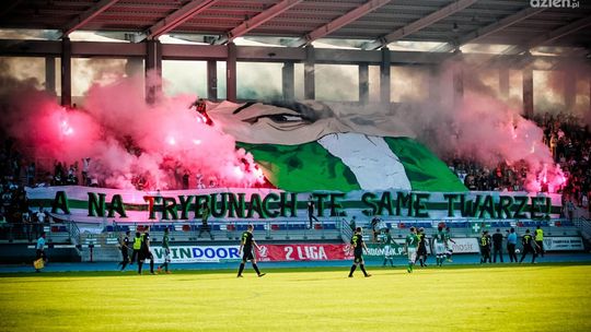 Radomiak - Widzew. Oprawa kibiców Radomiaka (WIDEO)