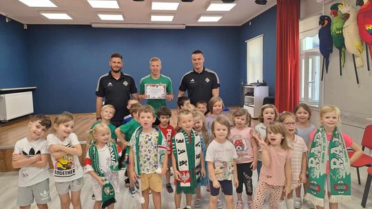 Radomiak z wizytą w Przedszkolu Publicznym nr 4 w Radomiu