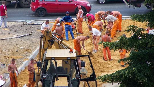 Radomianie odpracowują długi