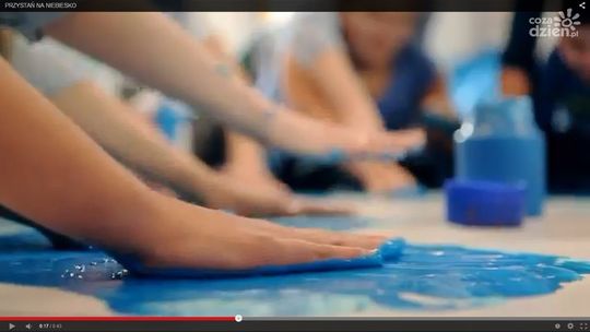 Radomianie wspierają akcję Polska na Niebiesko