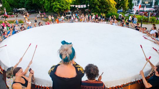 Radomianie wybijali na bębnie rytm wolności