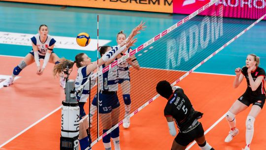 Pięć setów przy Struga. Moya Radomka Radom przegrała po tie-breaku z ŁKS-em Commerceconem Łódź