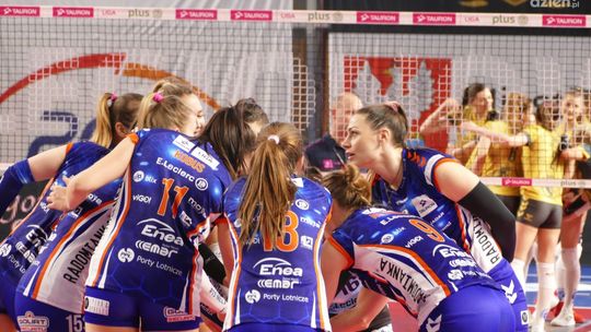 Radomka wygrała mecz w Legionowie, ale przegrała złoty set i zajęła szóste miejsce w sezonie 2021/22 Tauron Ligi Radomka wygrała mecz w Legionowie, ale przegrała złoty set i zajęła szóste miejsce w sezonie 2021/22 Tauron Ligi