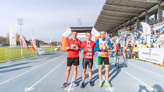 Radomscy biegacze uczcili niepodległość. Gałasiewicz najszybszy na 10 kilometrów 