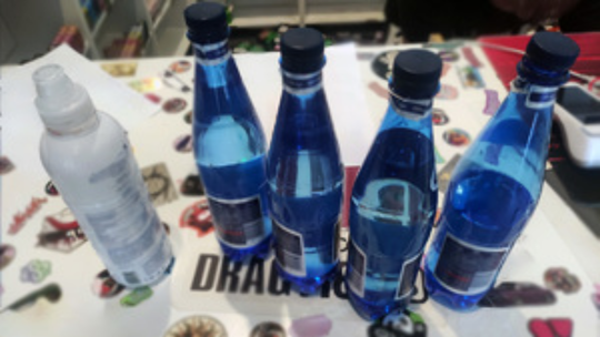 Radomscy policjanci i mazowiecka KAS zabezpieczyli nielegalne płyny do e-papierosów