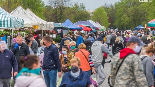 Radomskie targowiska pękają w szwach