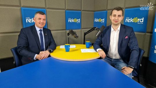 Rajkowski: Podwójne przekazywanie wozów strażackich to teatr polityczny