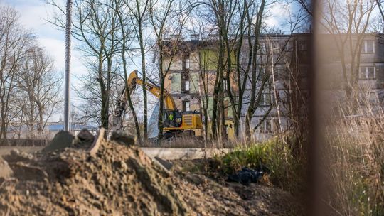 RCS. Trwa wyburzanie budynku sądu