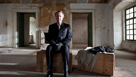 Recenzja na lato - "Koneser"