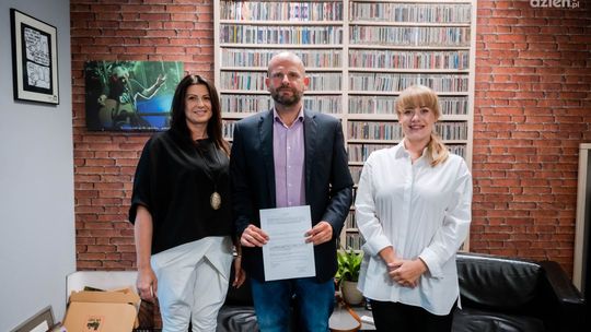 Rekord Grupa Mediowa będzie pomagać w kształceniu absolwentów szkół średnich