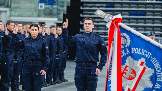 Rekordowa liczba policjantów wstąpiła do garnizonu mazowieckiego