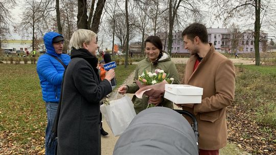 Rekordowa Niespodzianka: Świeżo upieczeni rodzice! 