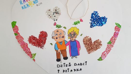 Rekordowe laurki z okazji Dnia Babci i Dziadka