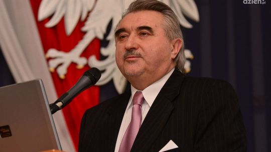 Rektor odpowiada na zarzuty przewodniczącego Rektor odpowiada na zarzuty przewodniczącego