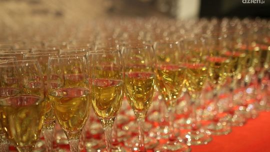 Relaks i zabawa w jednym – idealny sposób na Sylwester w SPA