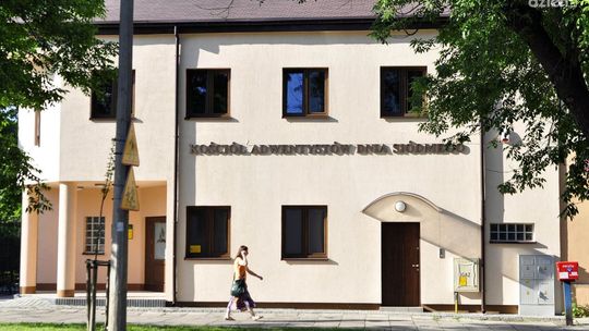 Religijny koncert w kościele adwentystów