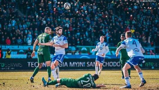 Remis Radomiaka Radom ze Stalą Mielec. Gola zdobył Karol Angielski