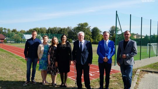 Remont boiska przy Liceum Ogólnokształcącym w Zwoleniu