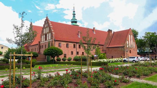 Rewitalizacja i prace konserwatorskie w klasztorze i kościele ojców Bernardynów