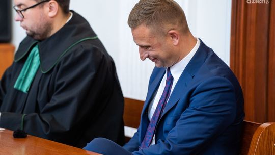 Robert Bąkiewicz ma przeprosić Konrada Frysztaka Robert Bąkiewicz ma przeprosić Konrada Frysztaka